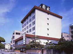 ホテル南水