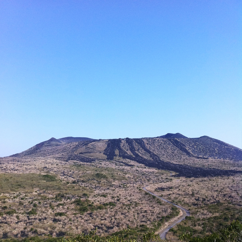三原山