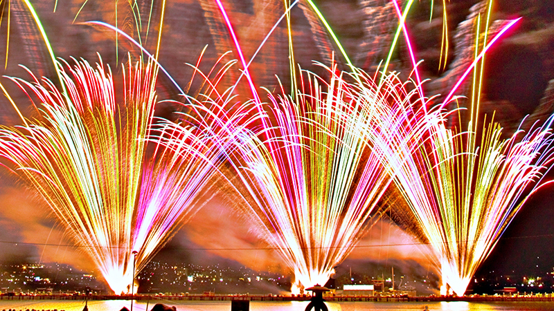 諏訪湖祭湖上花火大会