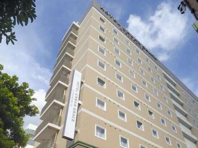 東武宇都宮駅から徒歩5分、サウナ付き大浴場を備えたホテルアーバングレイス宇都宮の外観