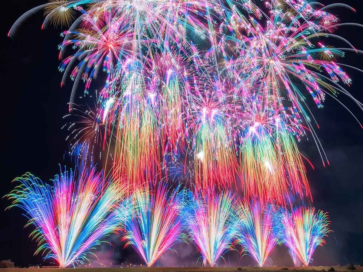 神明の花火大会:音楽と完全にシンクロする感動のドラマチックマイン