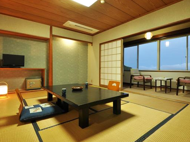 大島温泉ホテルの客室の写真