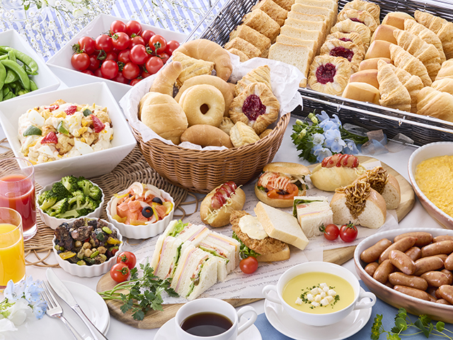 ホテル自慢の朝食ブッフェ