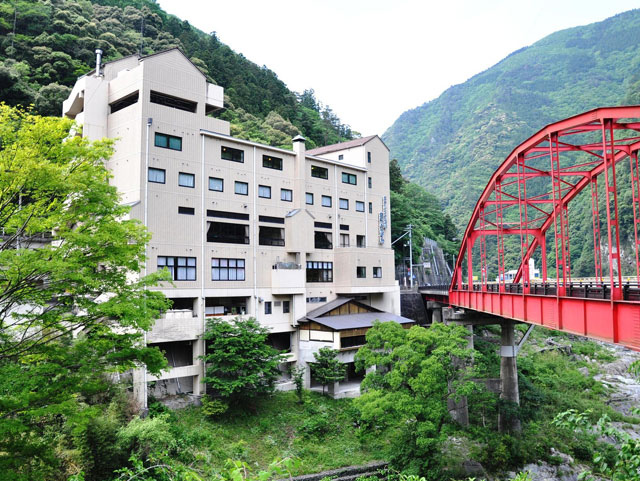 峡谷の湯宿 大歩危峡まんなか