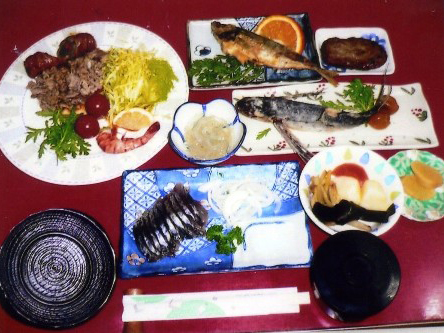 食事 ※イメージ