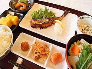 朝食