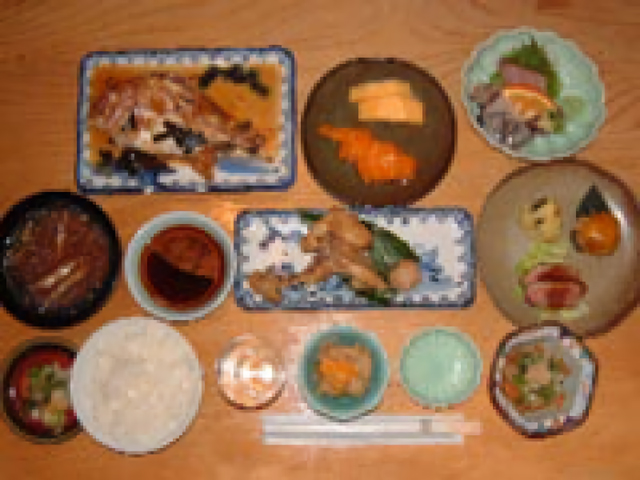 夕食 ※イメージ