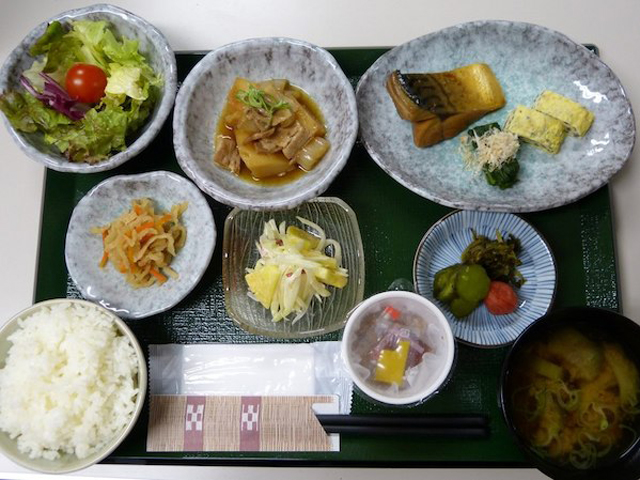 朝食　ゆくい処　あかばな～