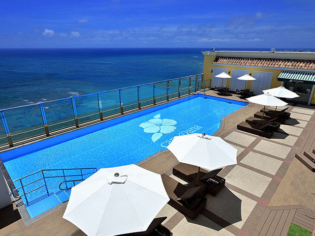 屋上プール（有料）