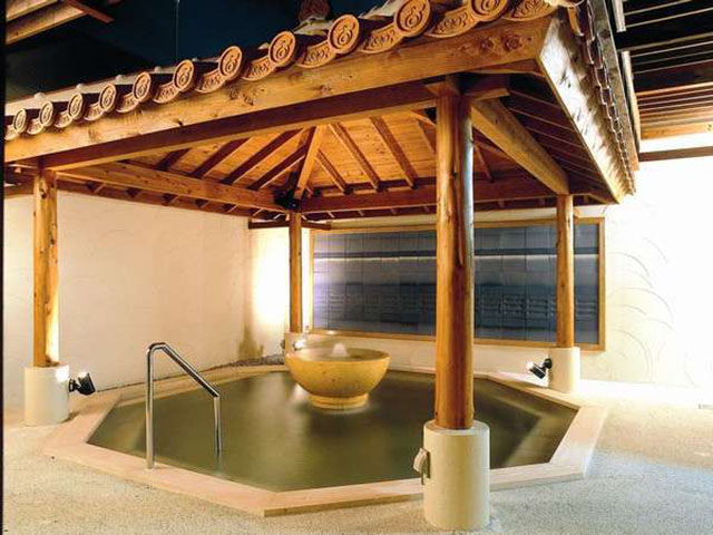 テルメヴィラちゅら～ゆ（隣接）