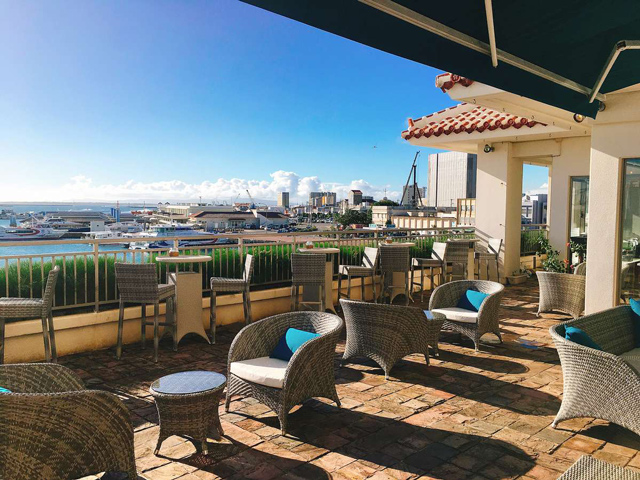 朝食会場（テラス席）