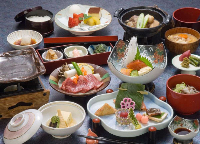 夕食(和食会席膳)