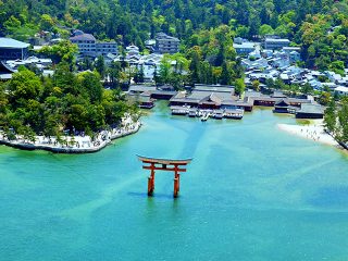 厳島神社だけじゃない！世界遺産から絶景まで、定番観光名所をめぐる宮島・広島1泊2日モデルコース