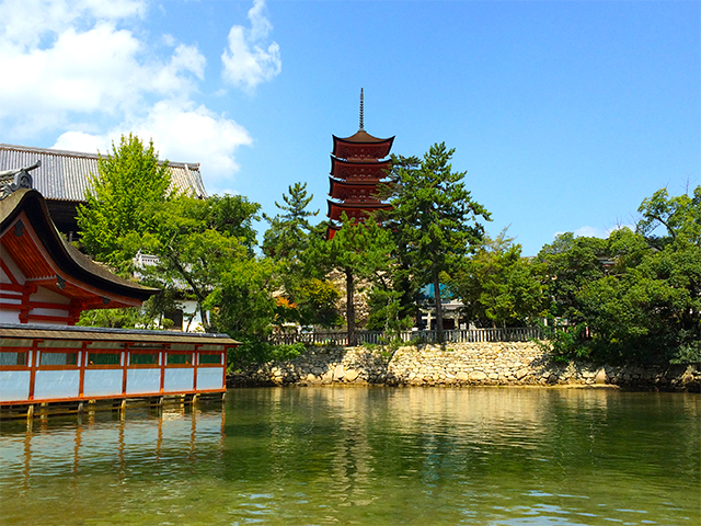 厳島神社五重塔