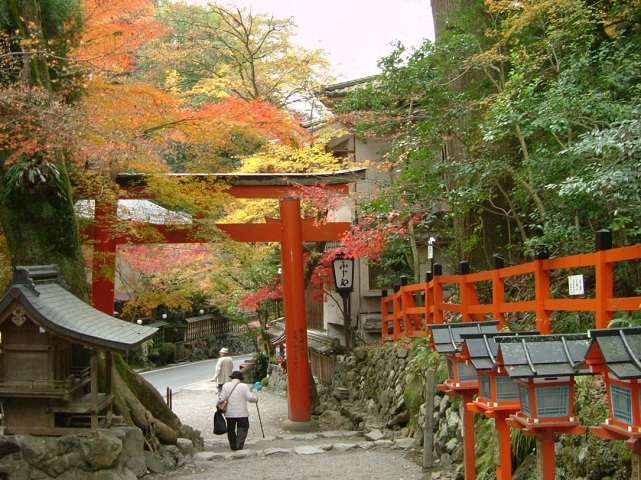 貴船神社