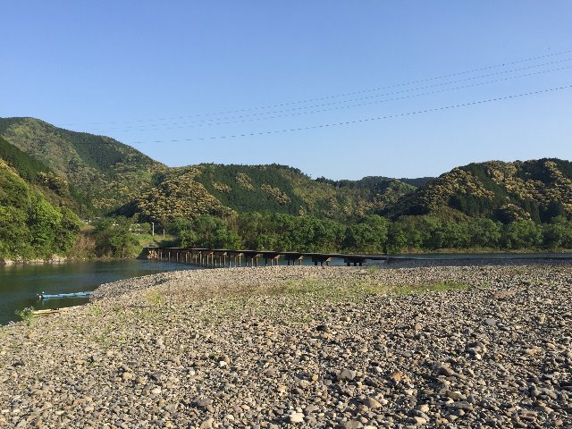 勝間沈下橋