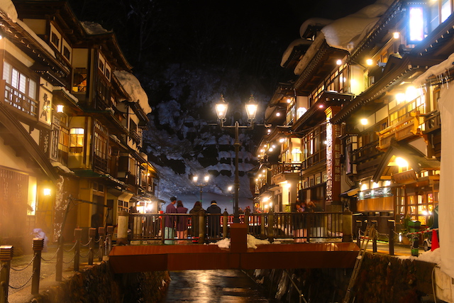 銀山温泉