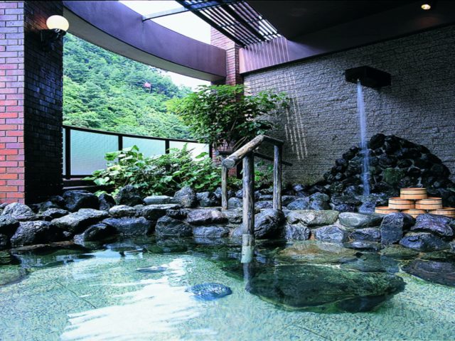 露天風呂「鹿の湯」