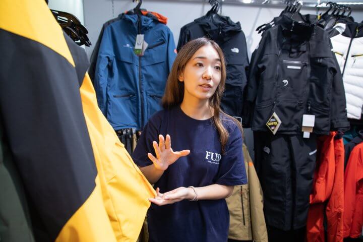 ほぼ新古品 GOLD WIN ゴールドウィン Jr.ワンピース