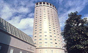 東京ディズニーリゾート R パートナーホテル宿泊プラン 東京ディズニーリゾート R ツアーならオリオンツアー