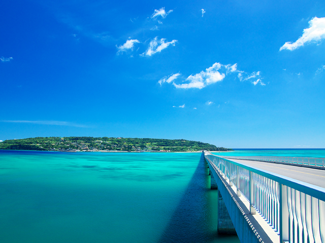 本島周遊旅行の決定版！那覇のシティホテルからビーチリゾートクラスまでホテルを1泊づつ自由に組み合わせOK！北の端から南の端まで魅力満載の沖縄本島へ行こう♪